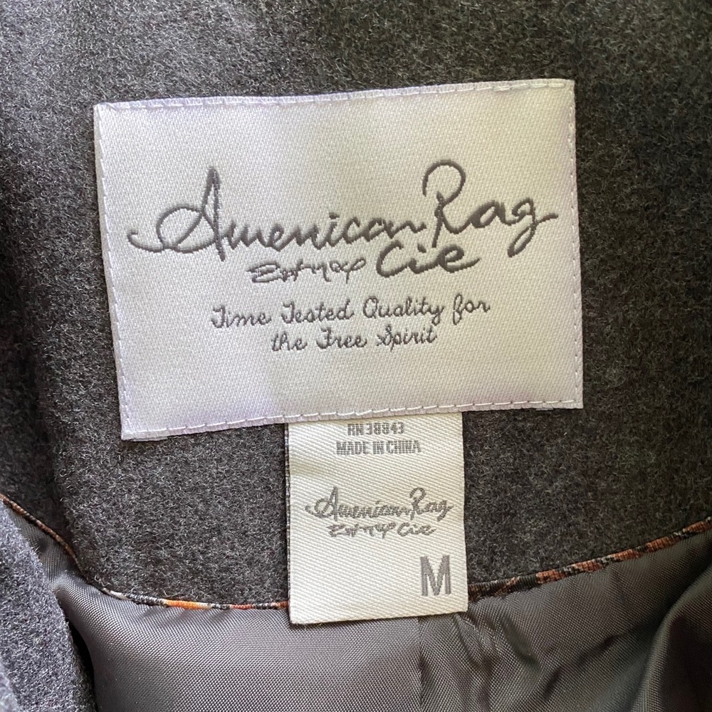 Pea coat - Picture 3 of 4